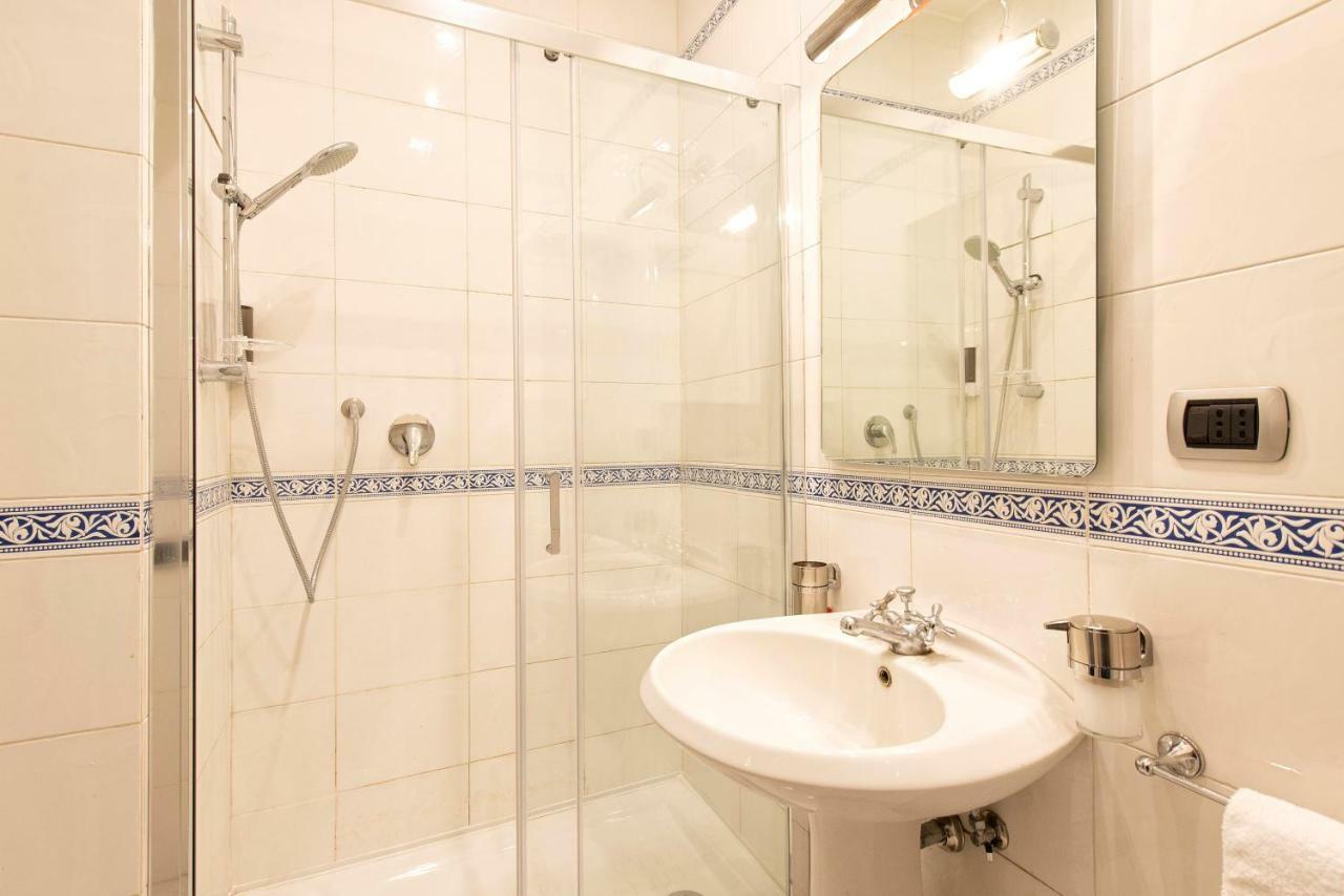 Bluenine Rome Apartment ภายนอก รูปภาพ